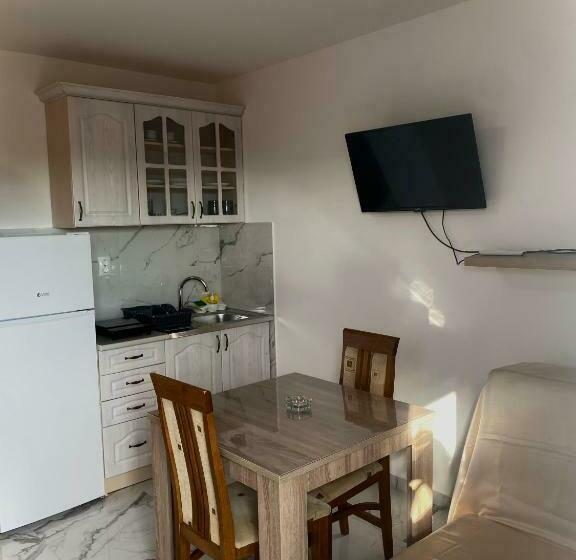 اتاق استاندارد, Apartmani Orlović Bar