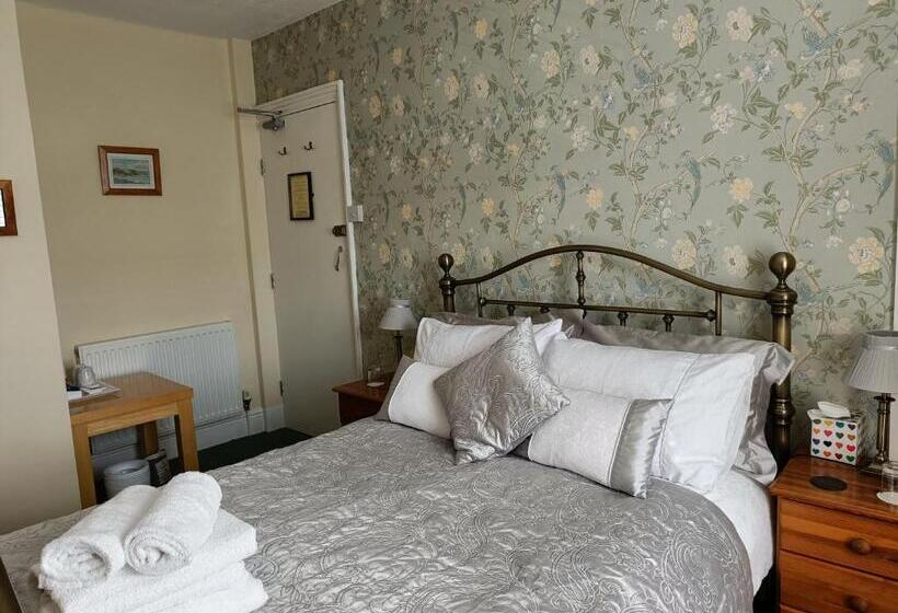 חדר משפחתי, Granby House