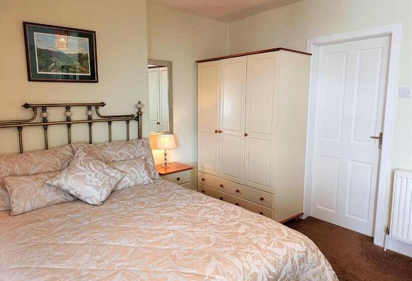 חדר סטנדרט, Granby House