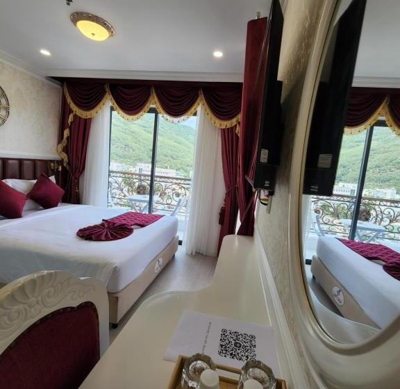 اتاق استاندارد با بالکن, Dezon