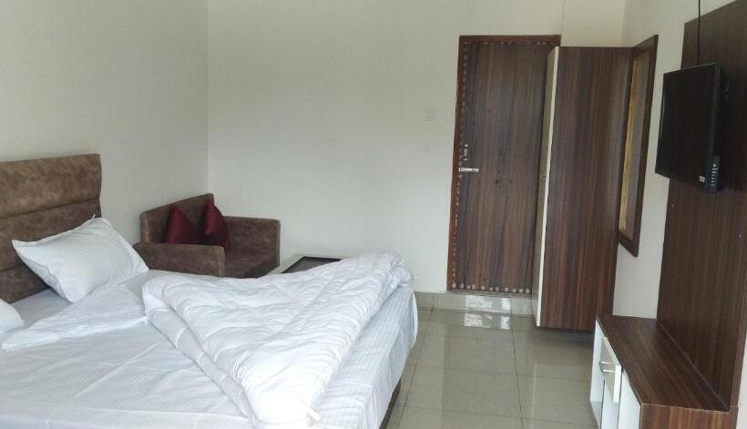 패밀리 룸, Lake View Paradise