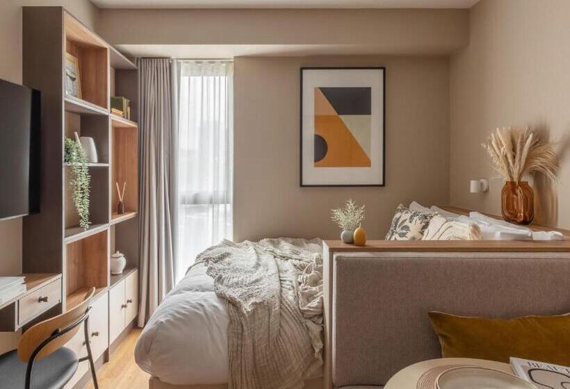 经典工作室, Ark Wembley