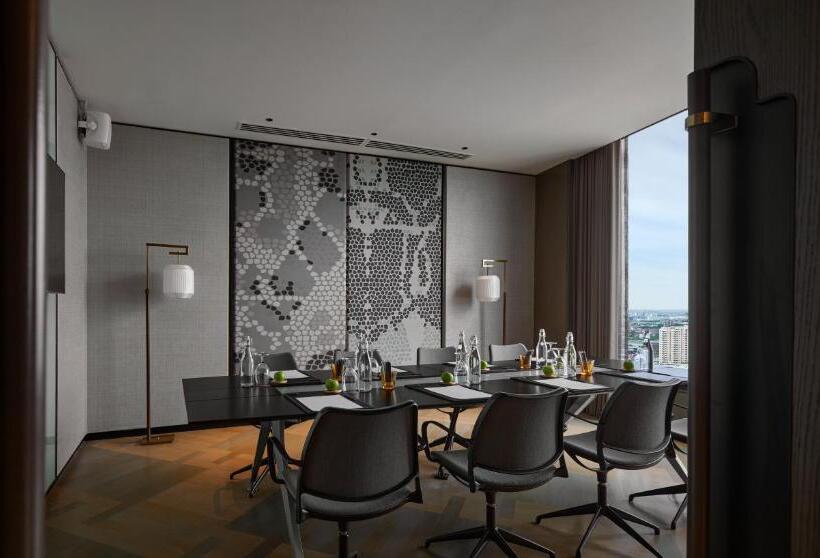 Номер Deluxe Кровать Кинг, Amari Spice Penang