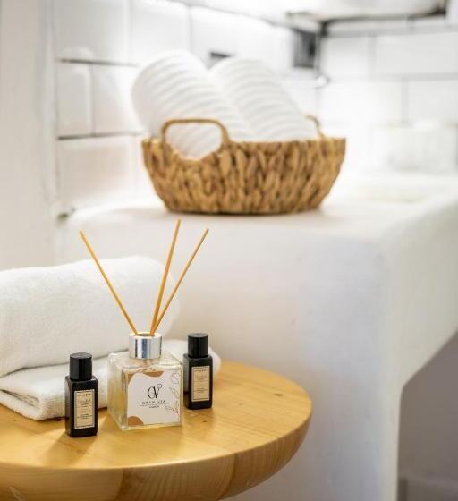 带大床的标准间, Gran Via Alsancak