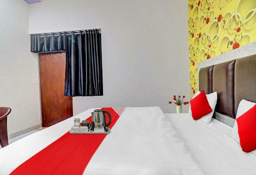 חדר קלאסי לשלושה, Flagship Good Times Guest House