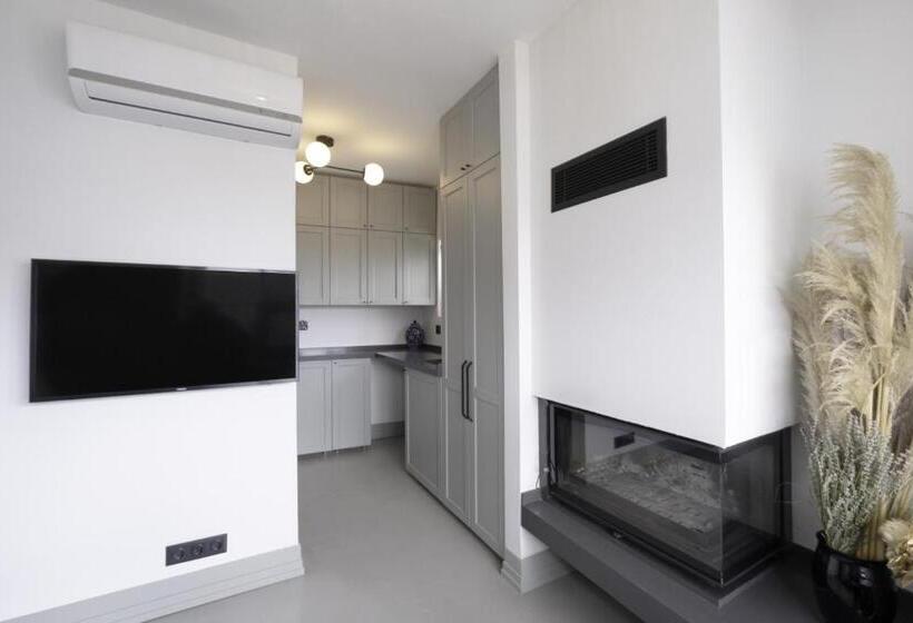 מיטת קינג בסוויטה, Alle Alacati