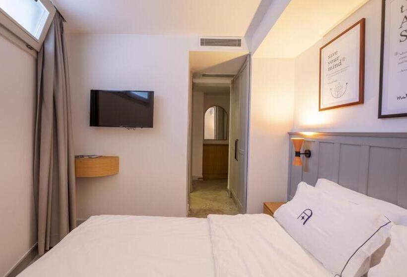 חדר אקונומי, Alle Alacati