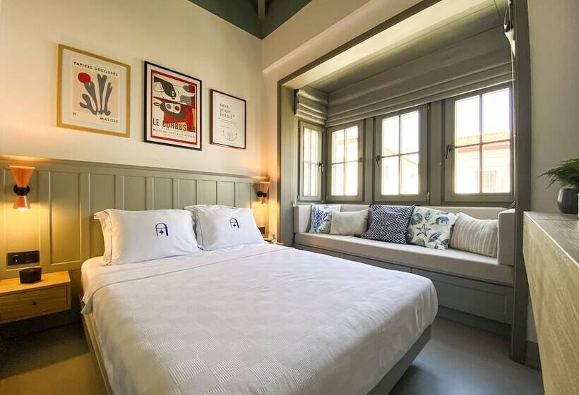 חדר דלוקס, Alle Alacati