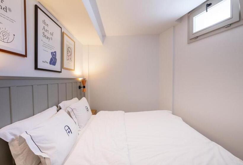 חדר אקונומי, Alle Alacati