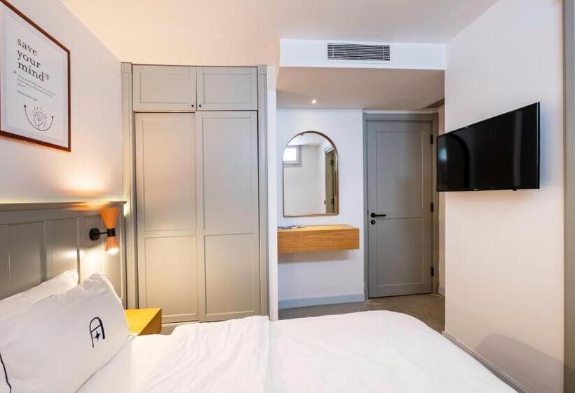 חדר אקונומי, Alle Alacati