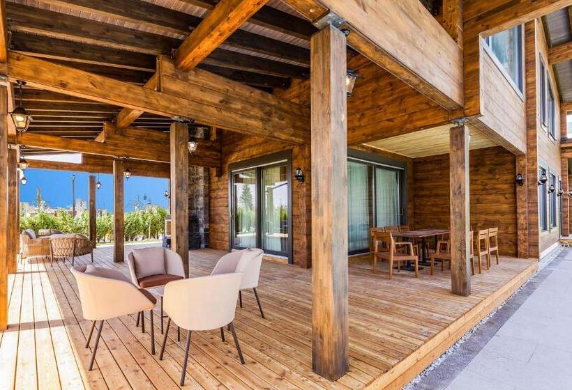 فيلا غرفة نوم واحدة, Eco Village