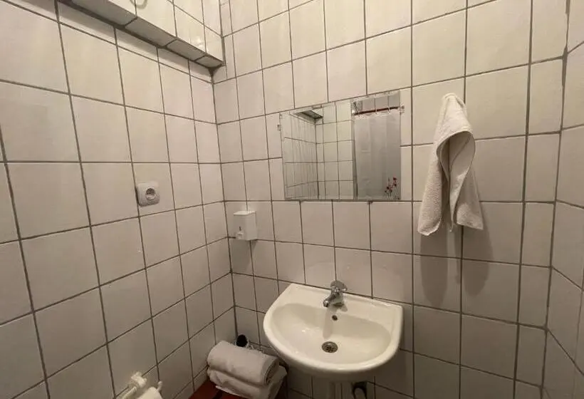 Perhehuone, Karbeyaz Hotel & Resort