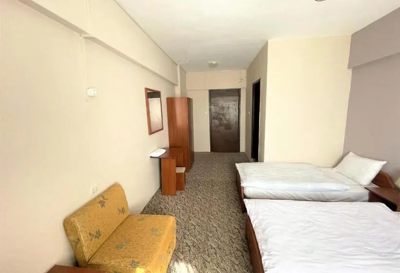 Standard Kolmen Hengen Huone, Karbeyaz Hotel & Resort