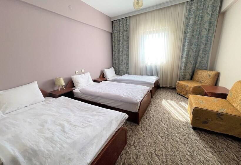 Номер Стандарт Трехместный, Karbeyaz Hotel & Resort