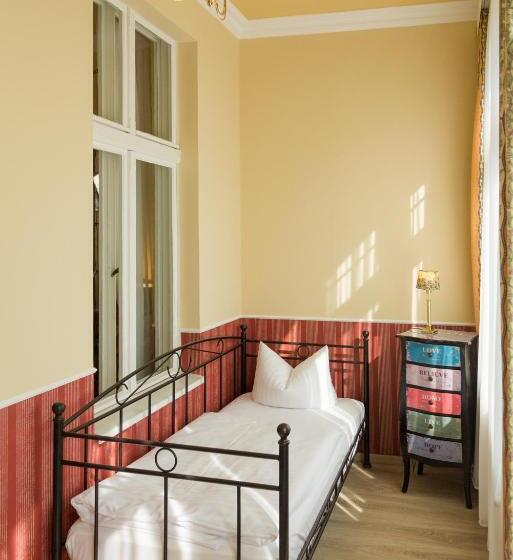 غرفة قياسية ثلاثية, Anno 1900 Hotel Babelsberg