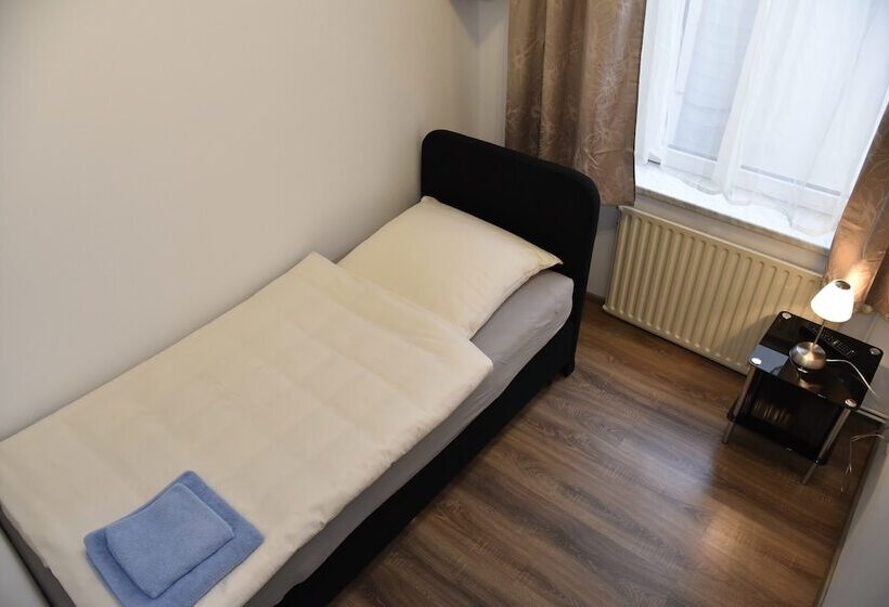 침실 3개 아파트, Pension Am Schloss