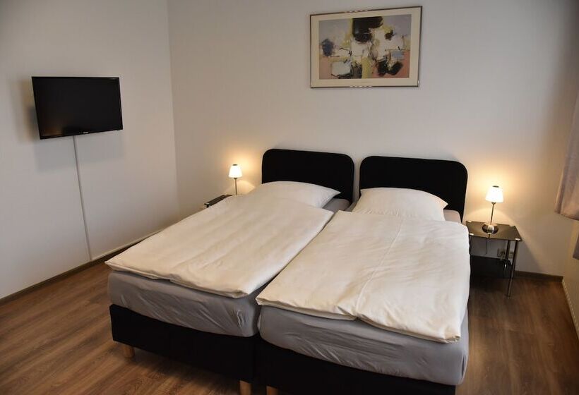 침실 3개 아파트, Pension Am Schloss