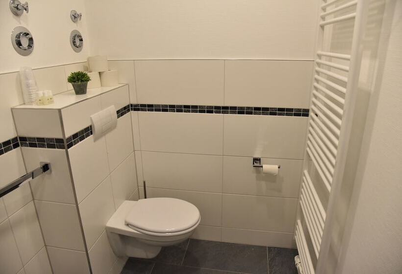 침실 3개 아파트, Pension Am Schloss