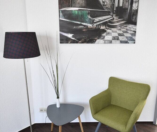 펜트하우스 룸, Pension Am Schloss