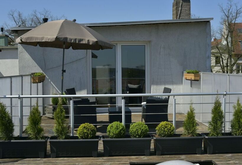 펜트하우스 룸, Pension Am Schloss