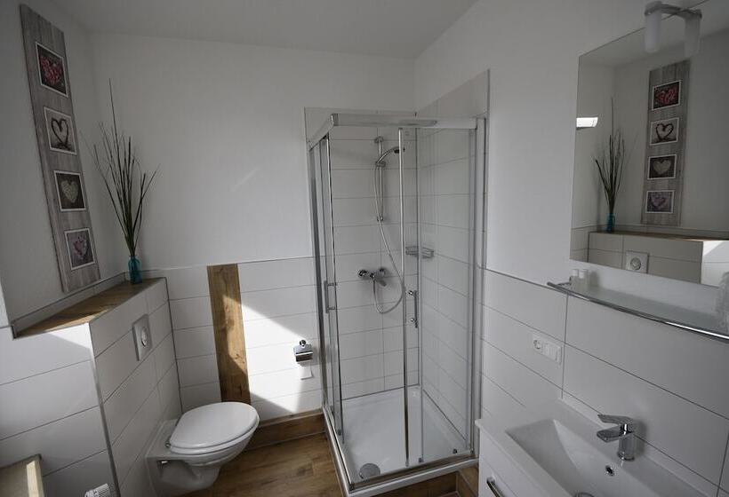 펜트하우스 룸, Pension Am Schloss