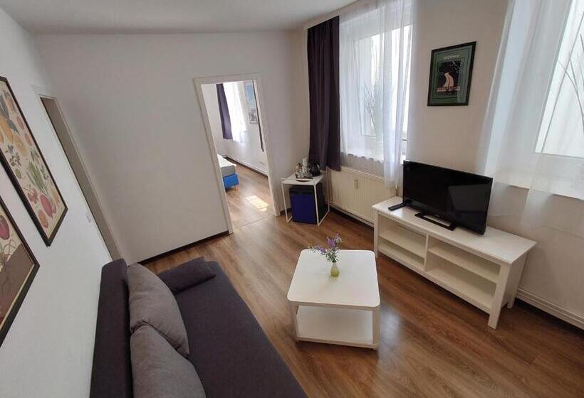 스위트, Pension Am Schloss