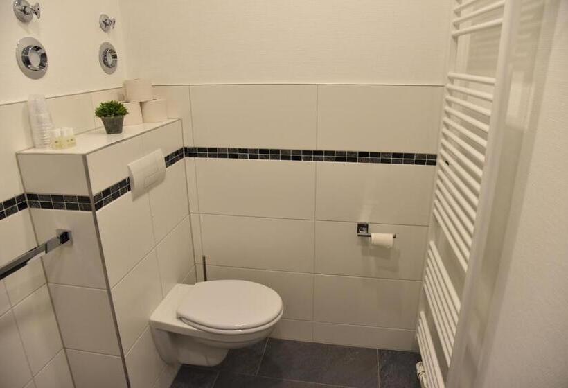 침실 3개 아파트, Pension Am Schloss