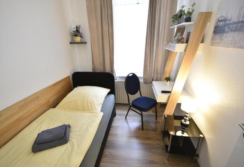 침실 3개 아파트, Pension Am Schloss