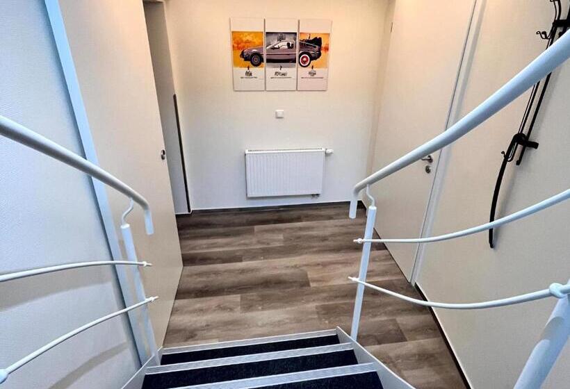 패밀리 스튜디오, Pension Am Schloss