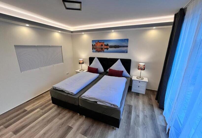 패밀리 스튜디오, Pension Am Schloss