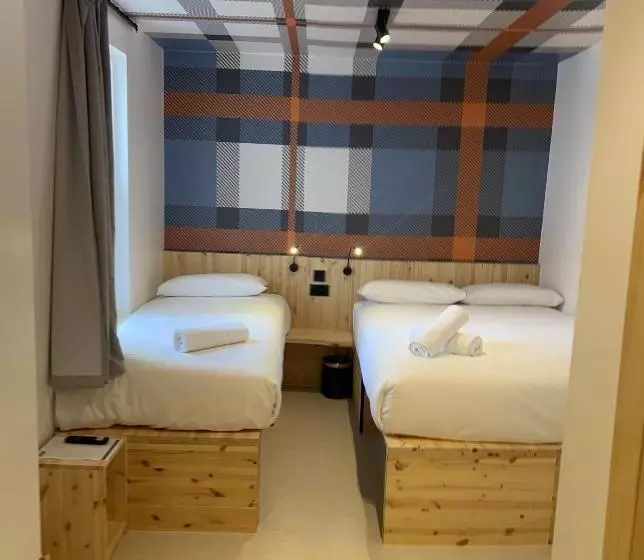 スタンダードトリプルルーム, Easyhotel Paddington
