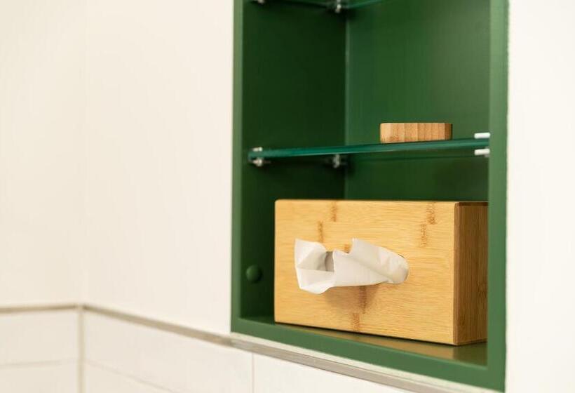 标准单人间, Alter Kreisbahnhof