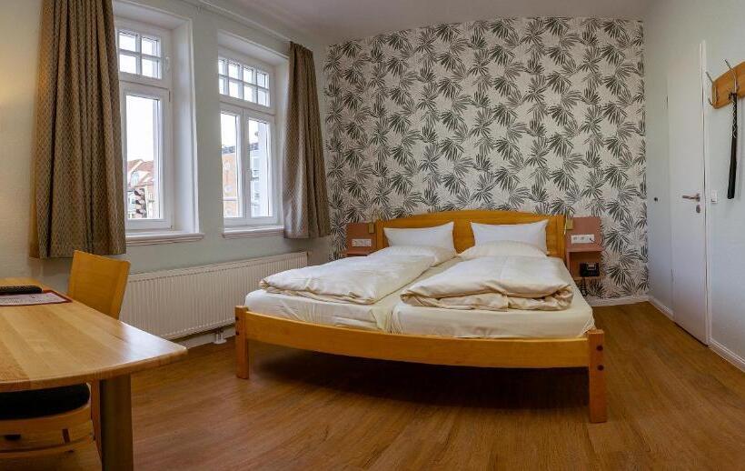 Номер Стандарт, Alter Kreisbahnhof