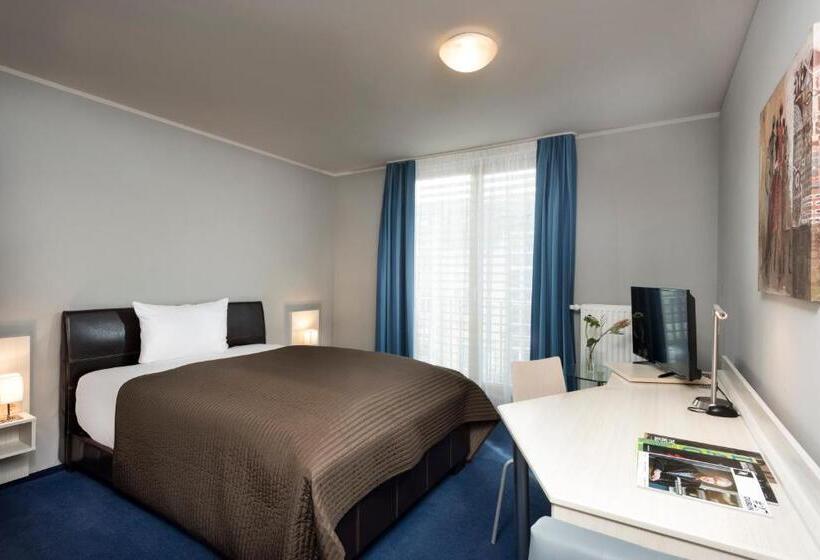 اتاق استاندارد یک نفره, Ambassador Berlin Grünau