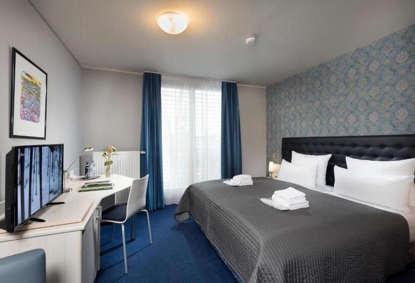 اتاق راحتی, Ambassador Berlin Grünau