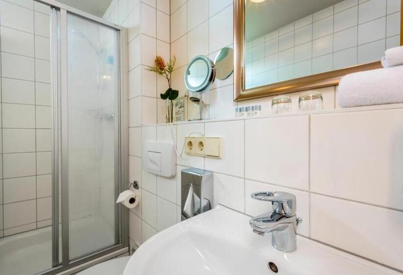 اتاق راحتی یک تخته, Ambassador Berlin Grünau