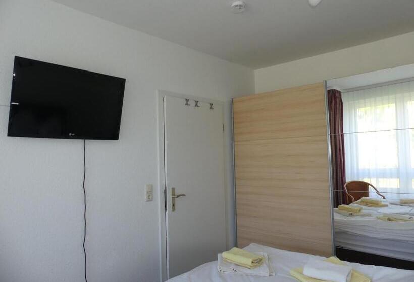 Апартаменты 1 Спальня с Балконом, Apartmenthaus Binzer Sterne