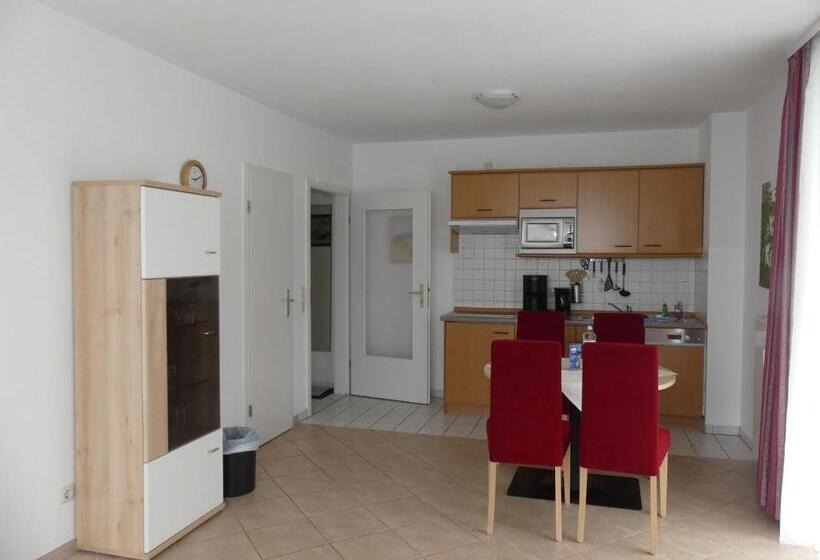 발코니가 있는 2 베드룸 아파트, Apartmenthaus Binzer Sterne