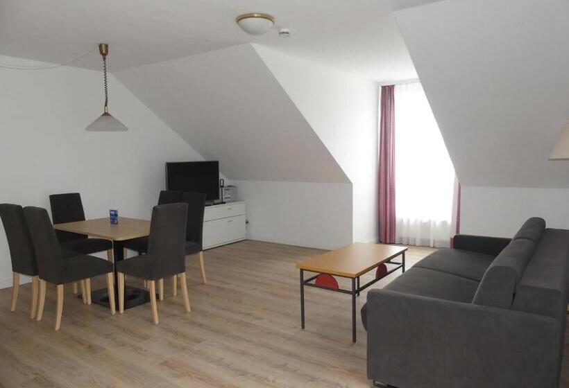 발코니가 있는 2 베드룸 아파트, Apartmenthaus Binzer Sterne