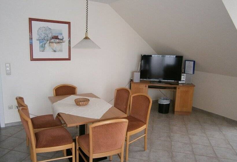 Апартаменты 2 Спальни с Балконом, Apartmenthaus Binzer Sterne