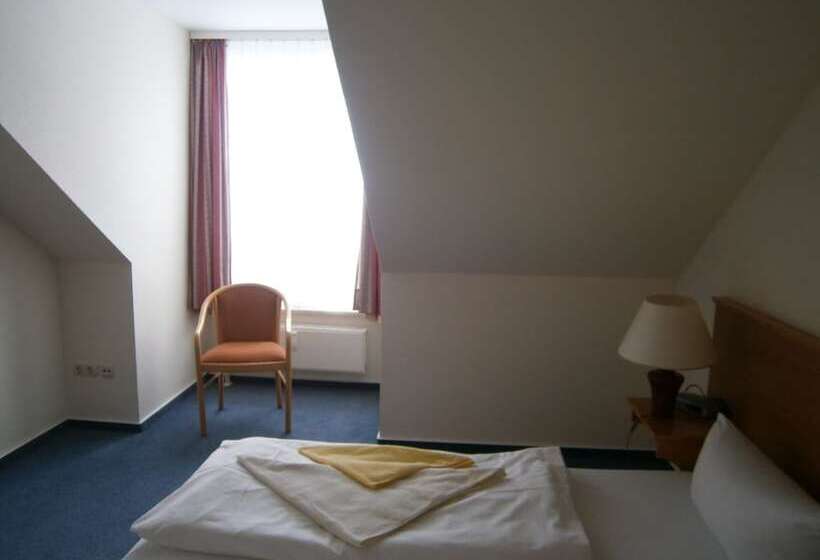 Апартаменты 2 Спальни с Балконом, Apartmenthaus Binzer Sterne