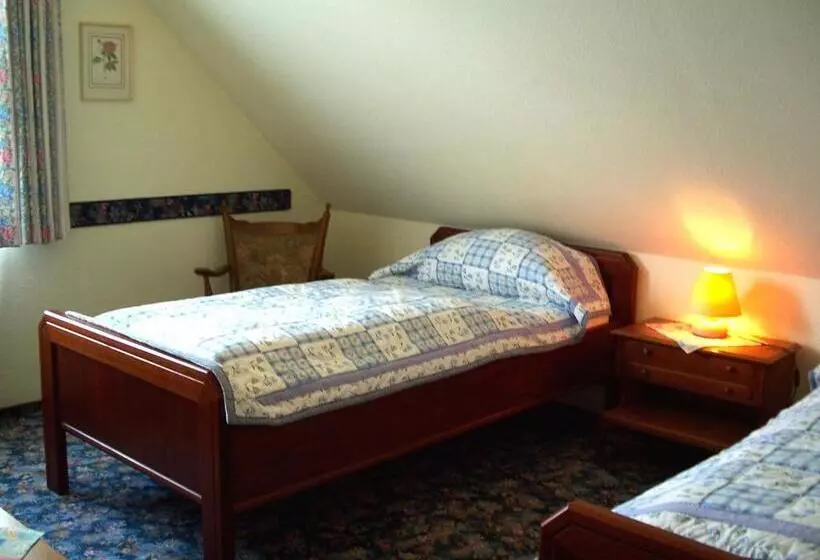 ベーシックルーム, Barmstedter Hof