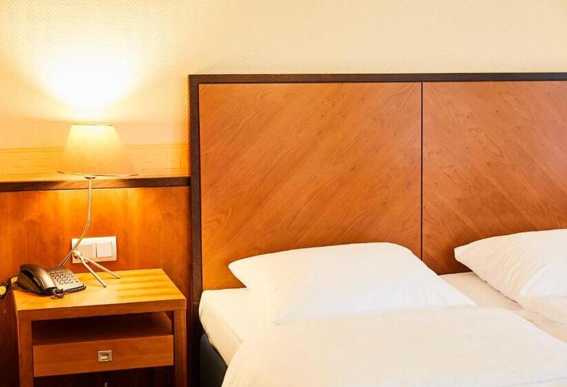 Номер Стандарт, Cap Polonio