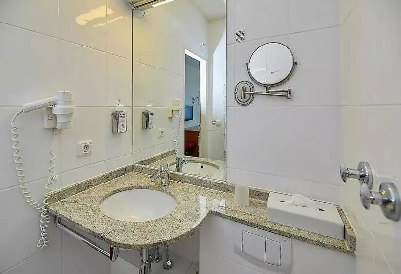 Comfort Kolmen Hengen Huone, Diamant