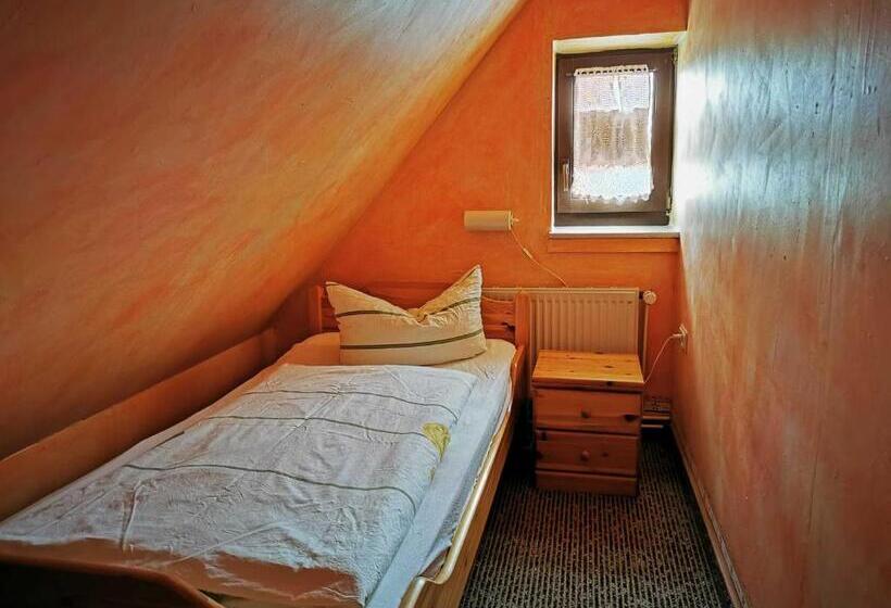 غرفة عائلية, Familienfreundlicher Landurlaub Im Gutshaus