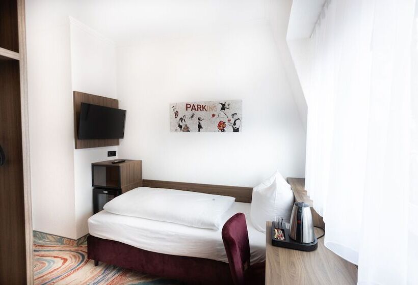 Номер Стандарт Индивидуальный, Firzlaff S