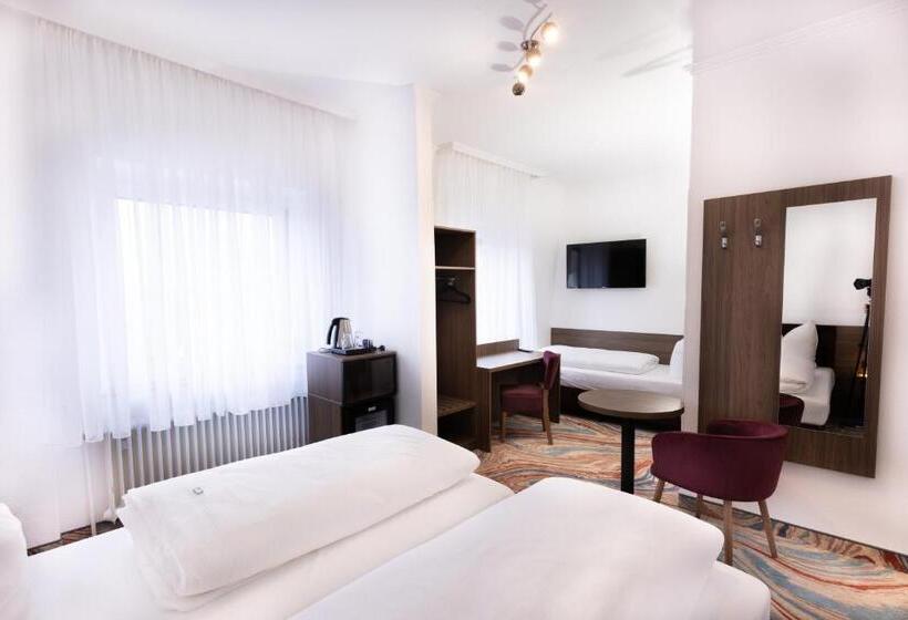 Семейный Номер, Firzlaff S