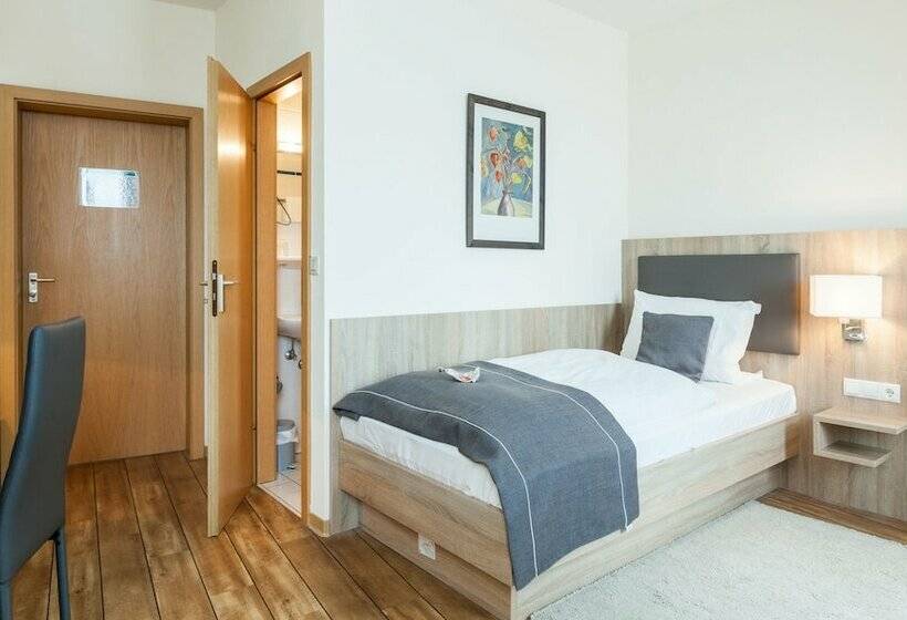 スタンダードシングルルーム, Hansen