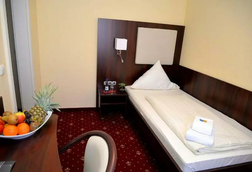 اتاق استاندارد یک نفره, Neugrabener Hof