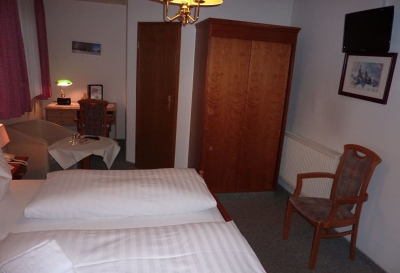 Номер Стандарт, Restaurant Am Berg